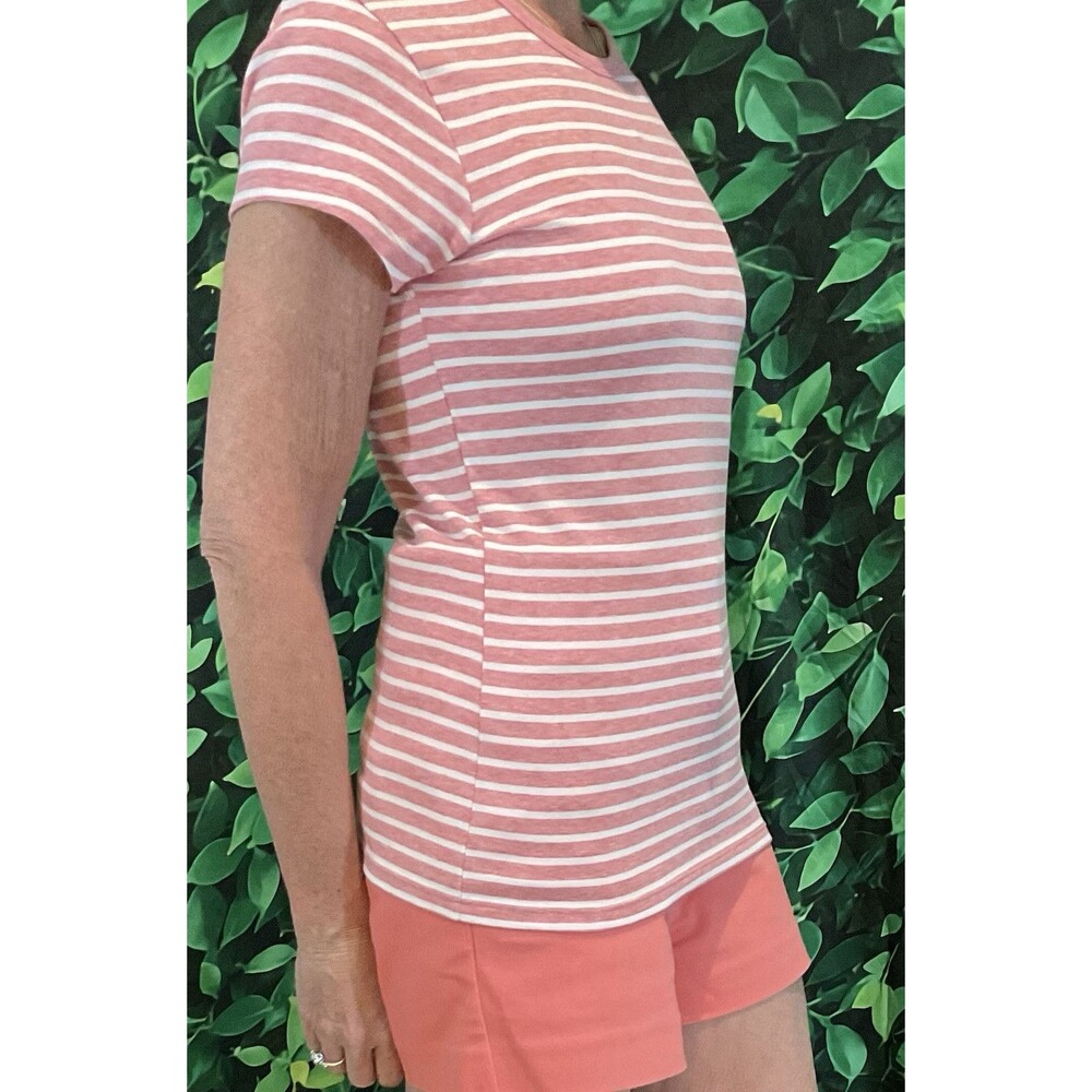 🍊 New with Tags TAHARI Coral & White Striped Short Sleeve Tee | Size Medium - Picture 3 of 5